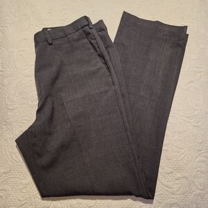 Haggar Men's size 34 x 34 black flex waist dress pants, VGUC